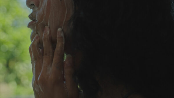 AIが自分を人間だと信じ込んでしまった世界を描く『Prove You’re Human』が発表_002