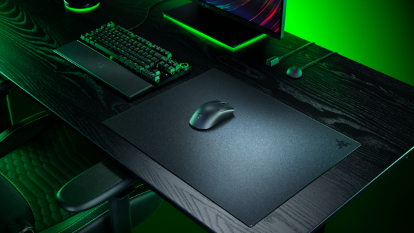 Razerが世界最薄1.9mmのガラス製ゲーミングマウスパッド「Razer Atlas Pro」を発売_003