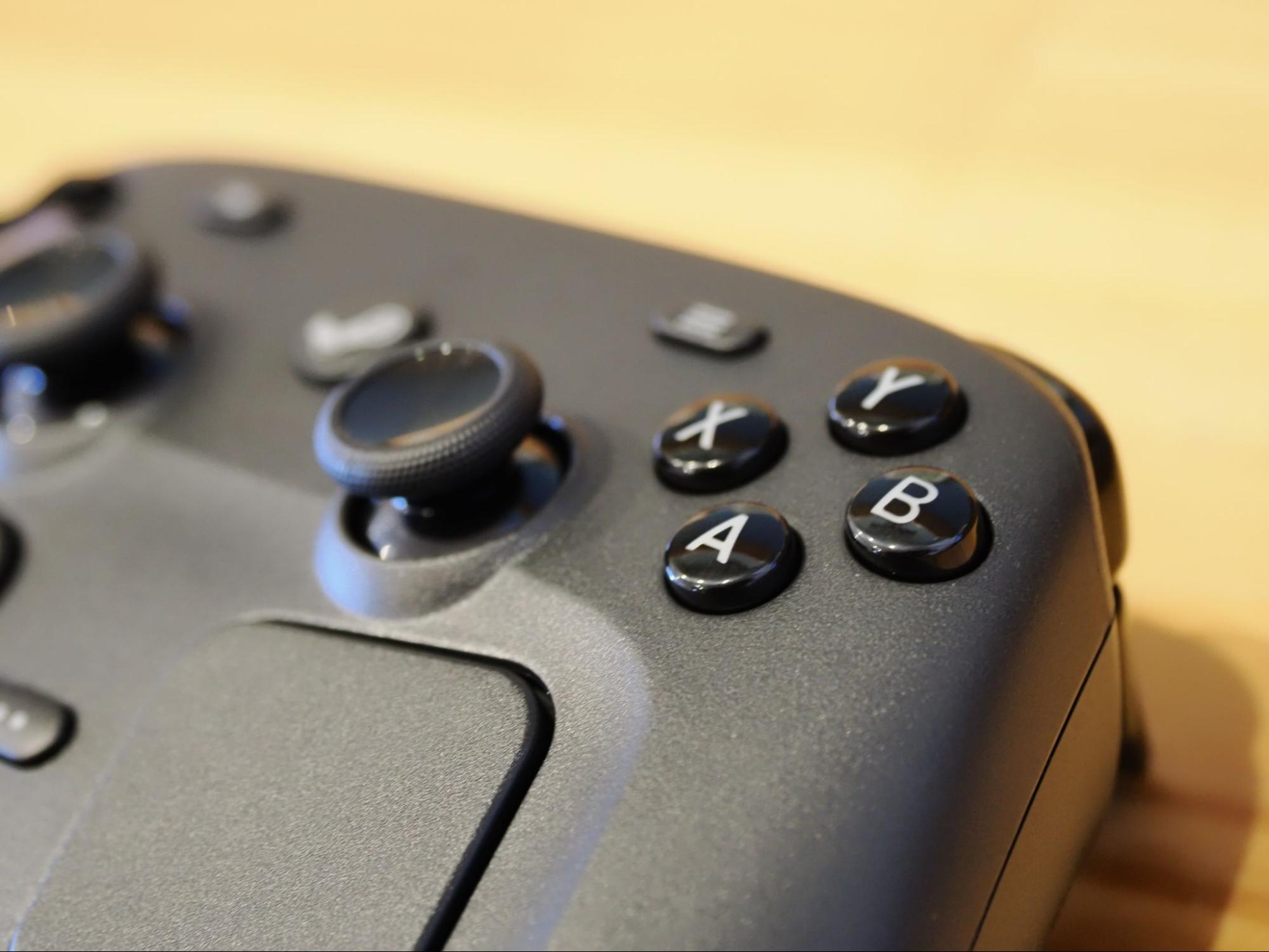 「Steam Controller」製品レビュー｜疑似キーマウ＆ボタン・スティック操作が融合したモンゴリアンコントローラー_020