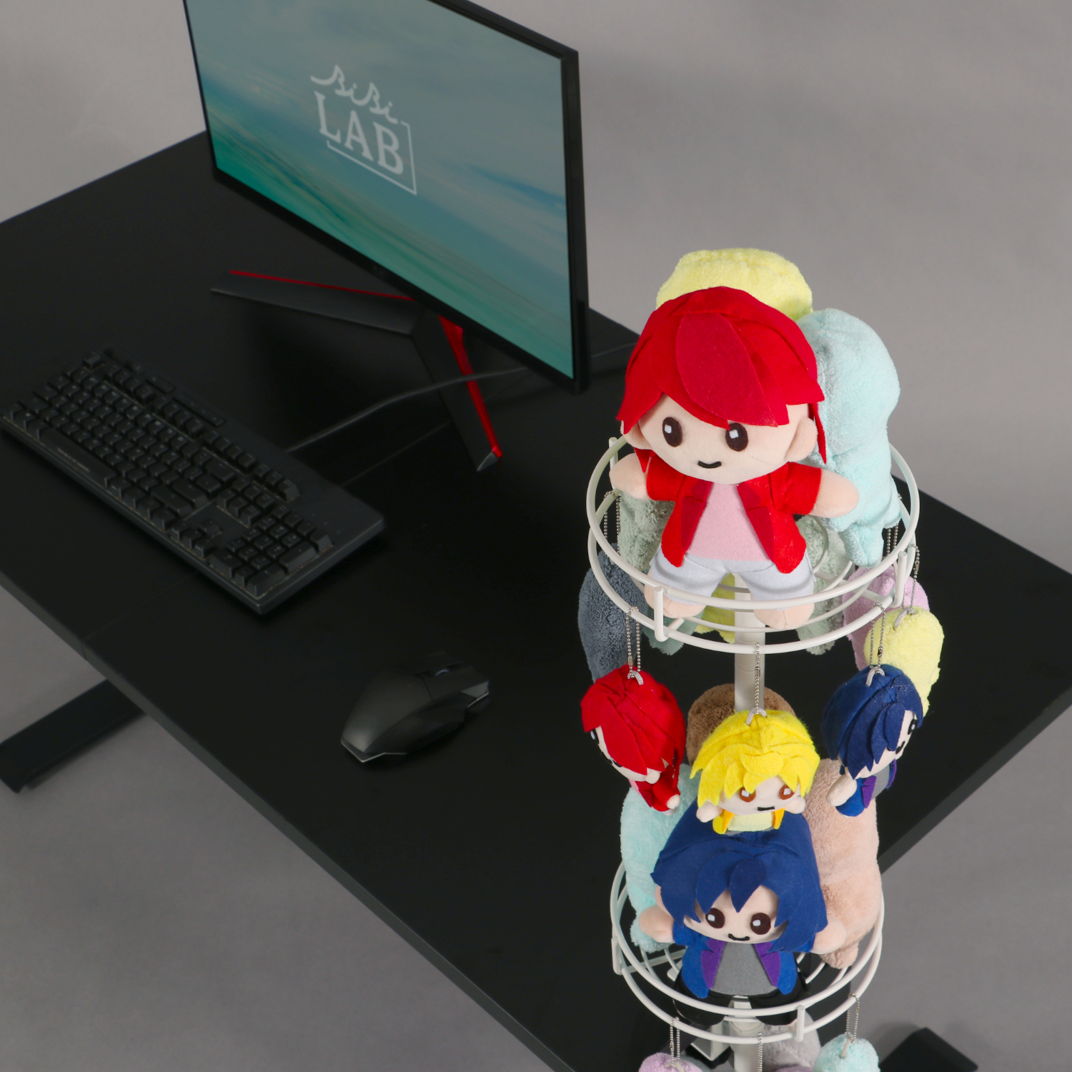 　「ぬいタワー デスクタイプ」発売。デスクに取り付ける推しぬい収納ラック_008
