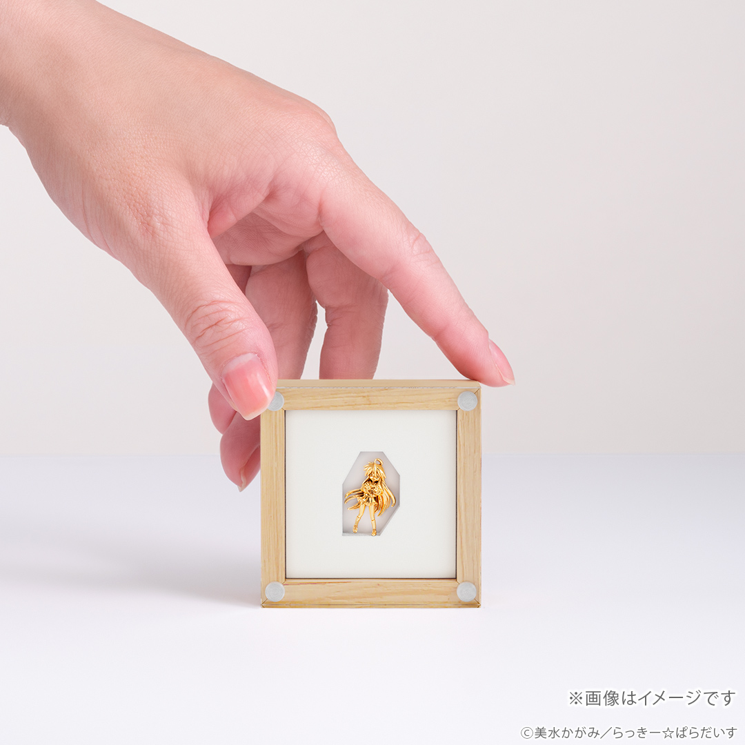 『らき☆すた』超ミニサイズ“約2cm”の金製フィギュアが予約スタート_005