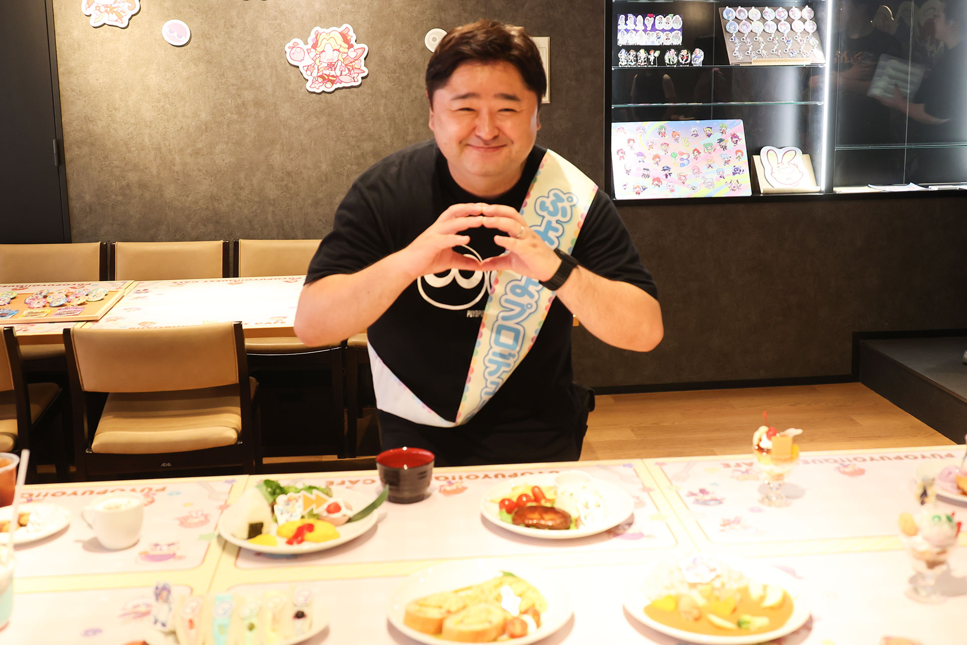「ぷよクエカフェ」が約1年ぶりに復活! ルルーのカレーや13周年お祝いドリンクなどコラボメニューをひと足お先に味わってきた_001