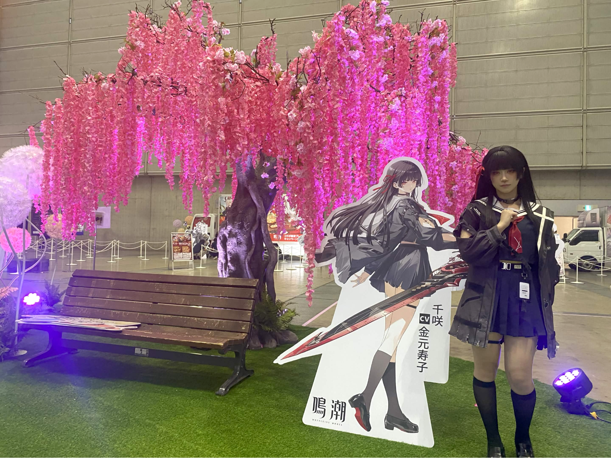 『鳴潮』2周年イベントレポート:着ぐるみを追いかけて笑って、ライブで泣いて、グッズ交換で盛り上がる、かけがえのない時間_024