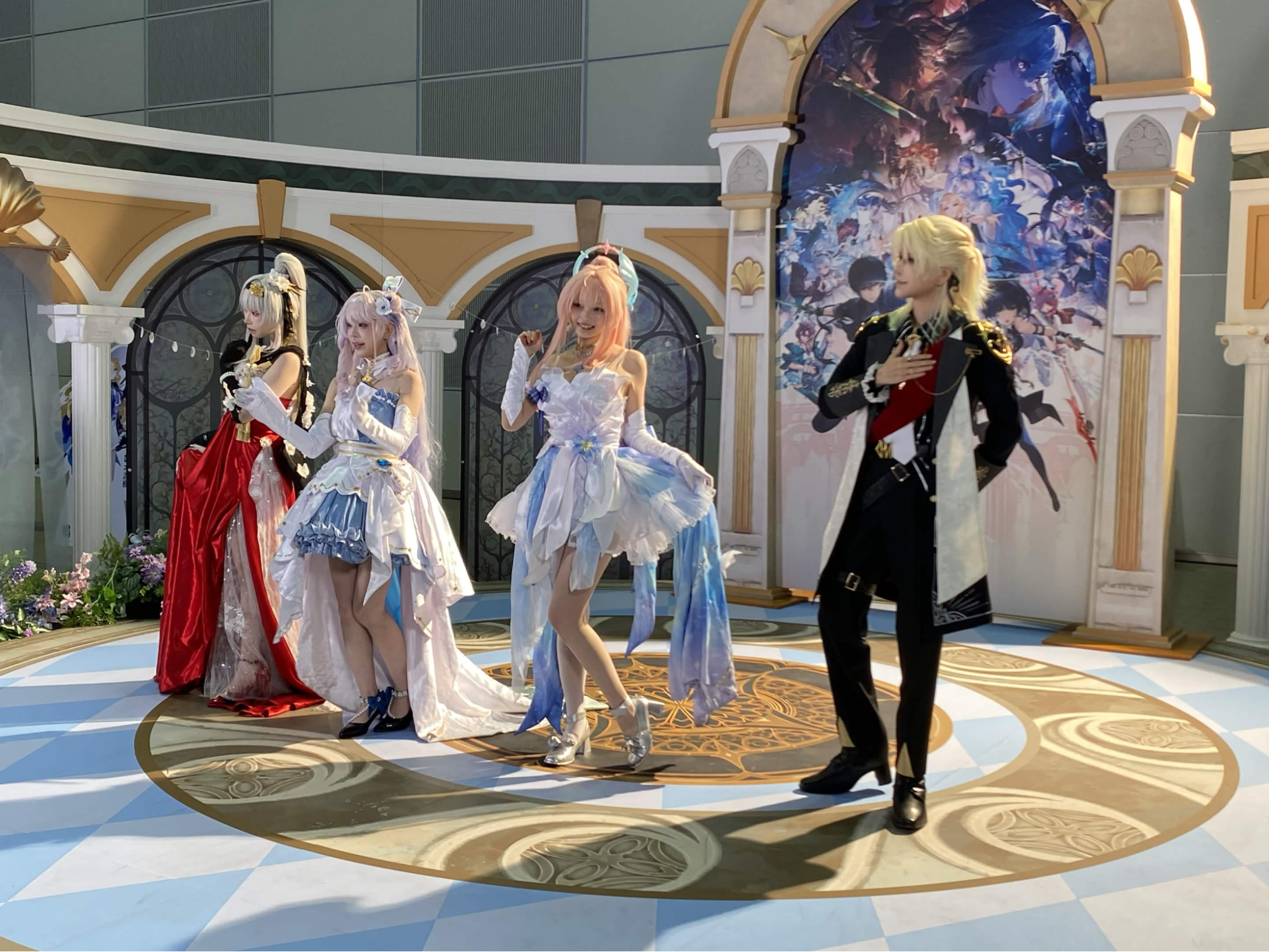 『鳴潮』2周年イベントレポート:着ぐるみを追いかけて笑って、ライブで泣いて、グッズ交換で盛り上がる、かけがえのない時間_003