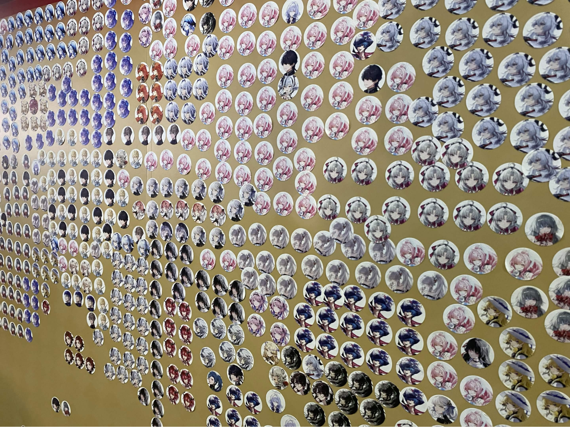『鳴潮』2周年イベントレポート:着ぐるみを追いかけて笑って、ライブで泣いて、グッズ交換で盛り上がる、かけがえのない時間_031