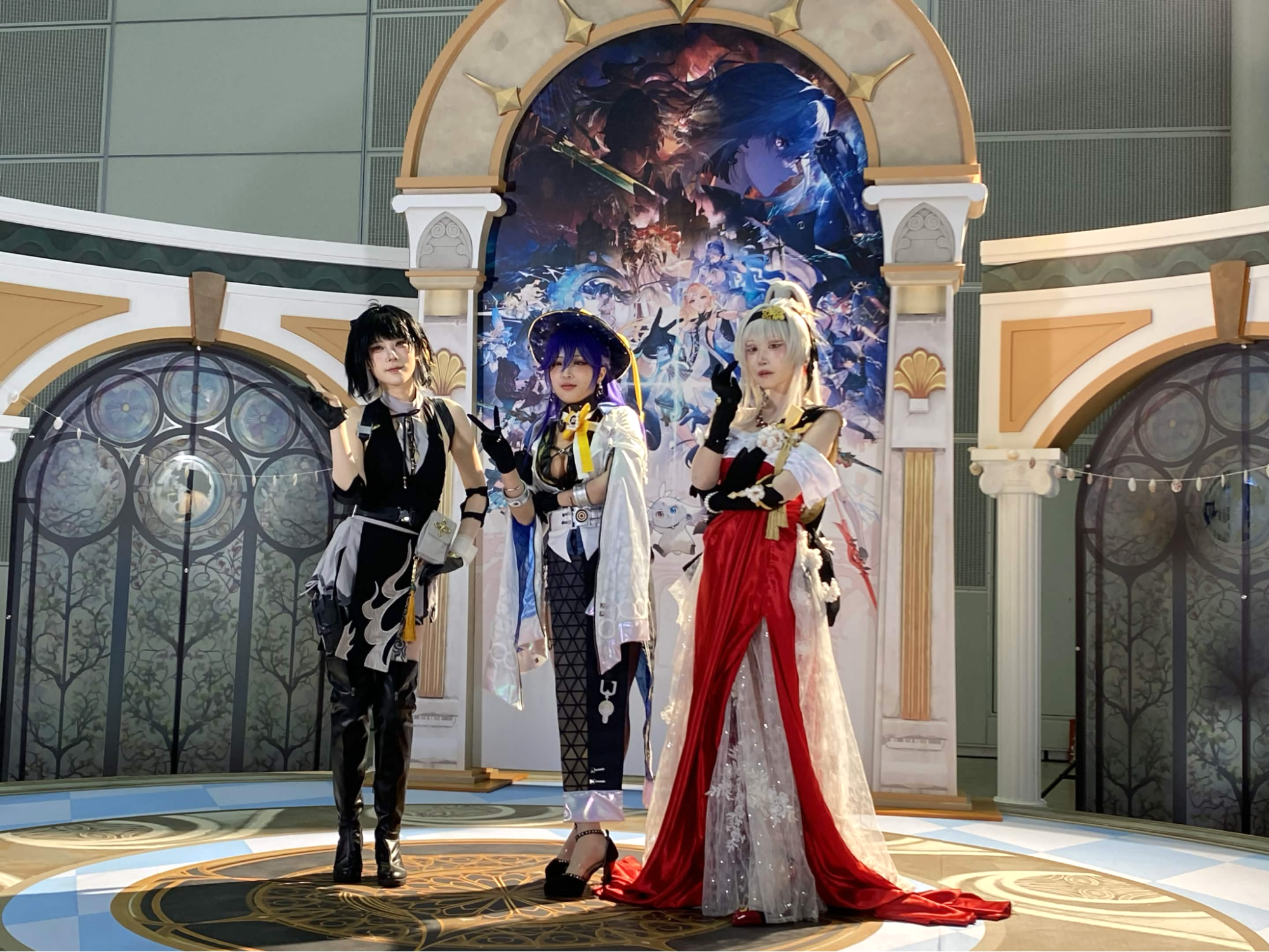 『鳴潮』2周年イベントレポート:着ぐるみを追いかけて笑って、ライブで泣いて、グッズ交換で盛り上がる、かけがえのない時間_035