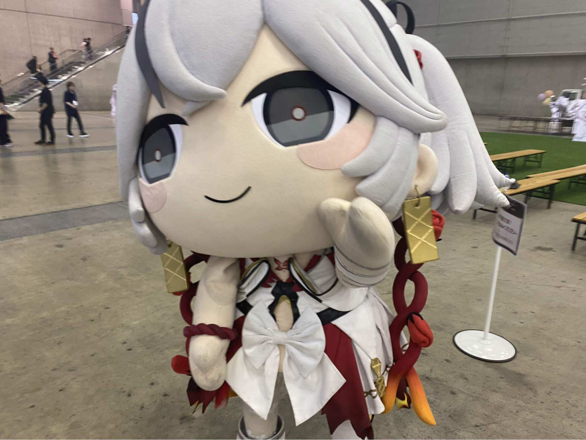 『鳴潮』2周年イベントレポート:着ぐるみを追いかけて笑って、ライブで泣いて、グッズ交換で盛り上がる、かけがえのない時間_036
