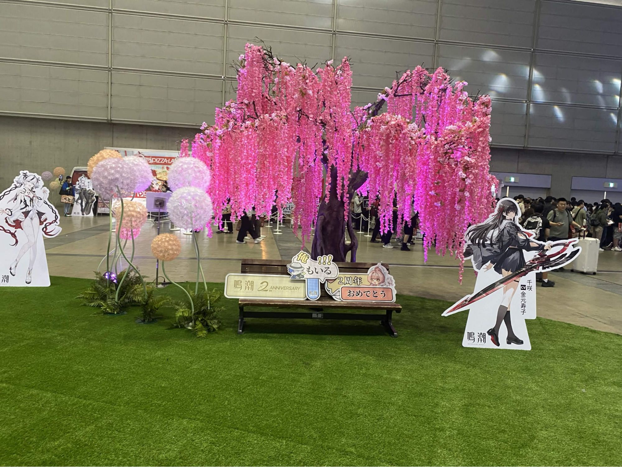 『鳴潮』2周年イベントレポート:着ぐるみを追いかけて笑って、ライブで泣いて、グッズ交換で盛り上がる、かけがえのない時間_008