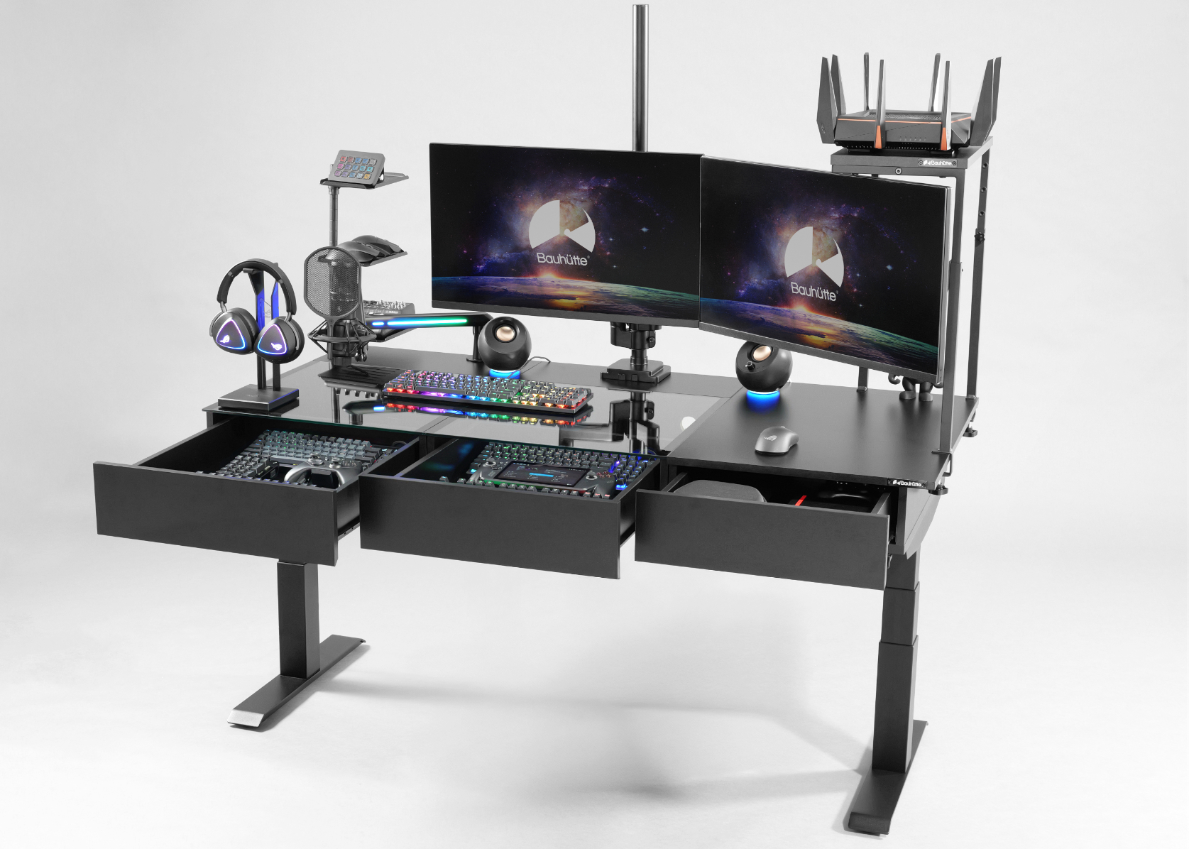 バウヒュッテから、ゲーミングデスク用の強化ガラス張り天板が登場。耐久性も備え、「魅せる収納」と「ハードなプレイ環境」を両立_010