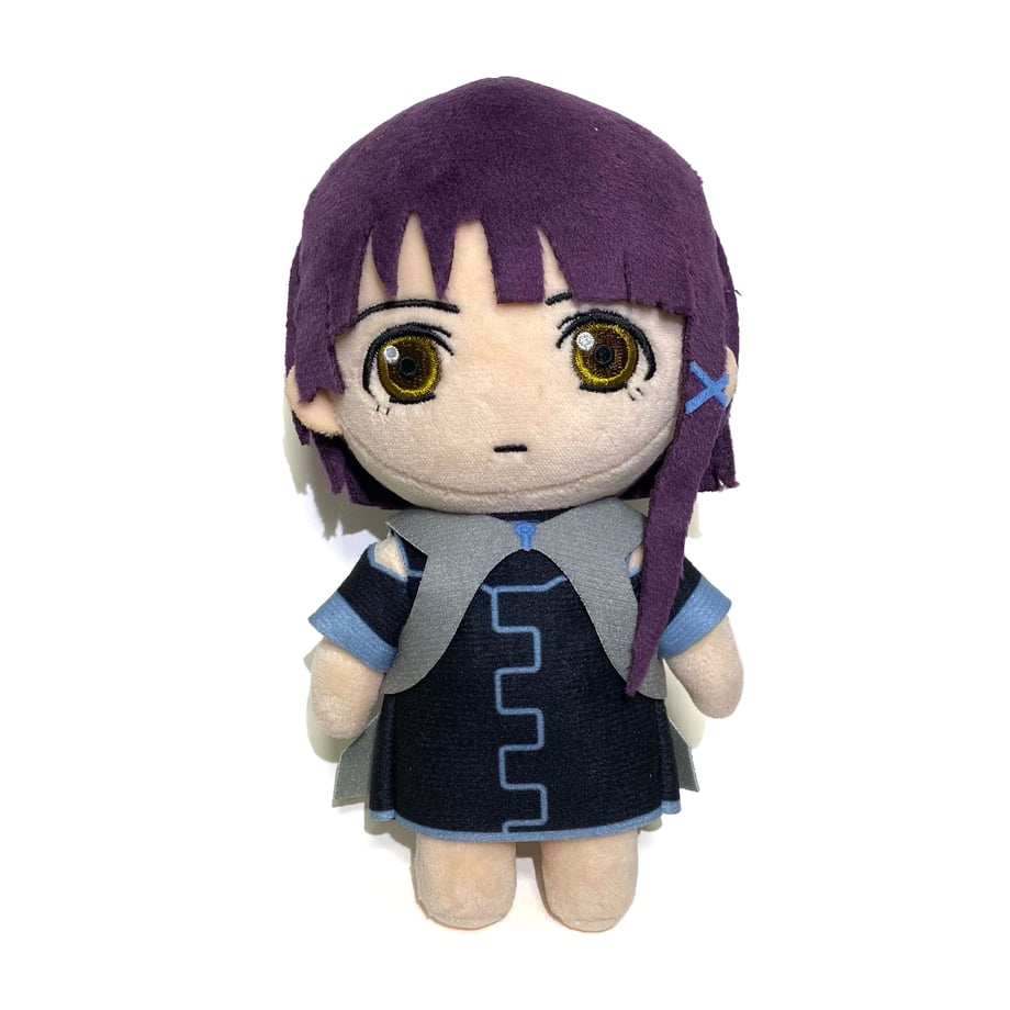 『serial experiments lain』主人公・岩倉玲音のぬいぐるみドールが7月7日より販売開始_001
