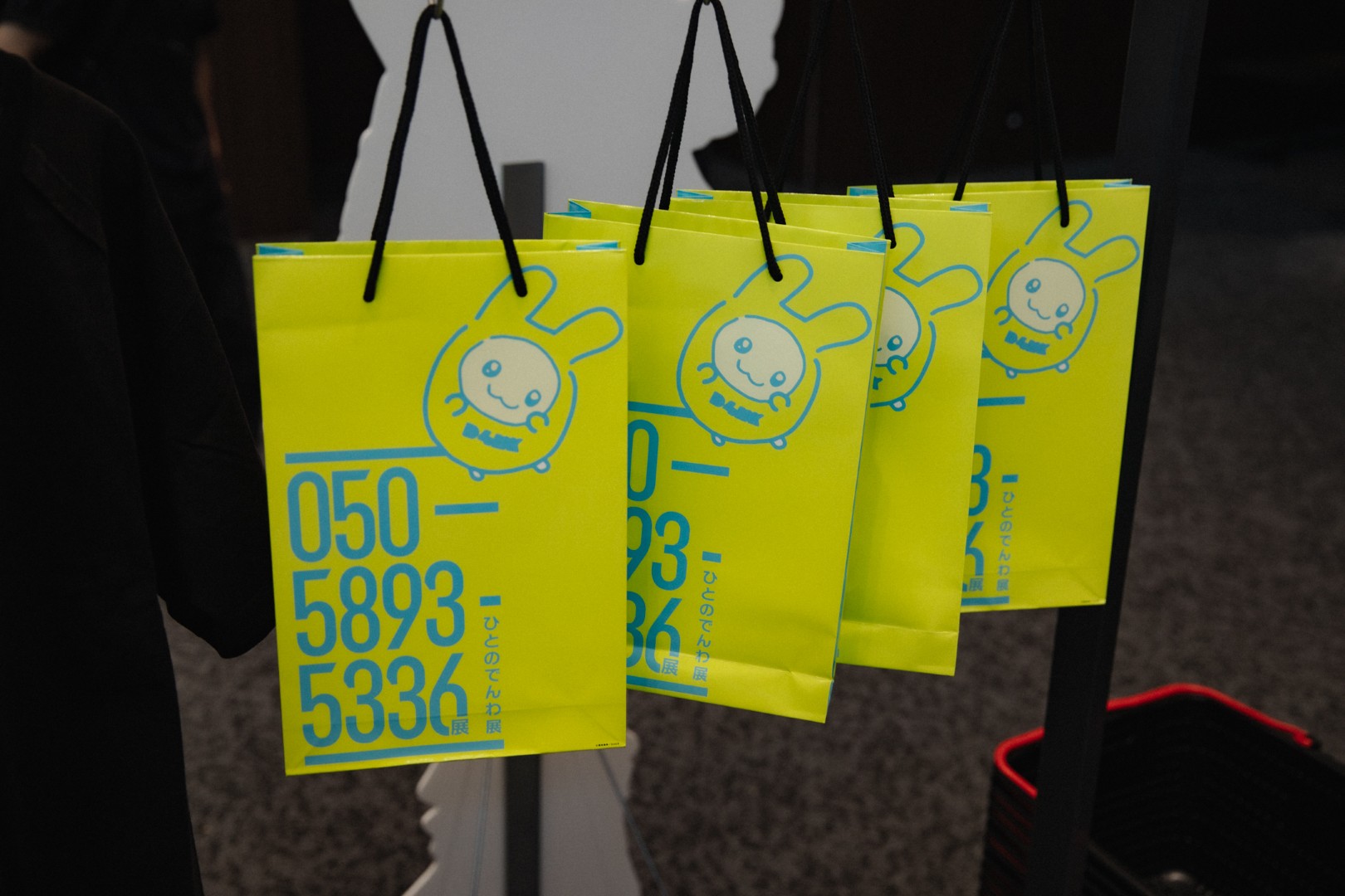 誰かの通話音声を展示する『050-5893-5336展』が狂気すぎた…博物館レベルの電話機が謎技術で魔改造され、人の通話が盗み聞き可能に_029