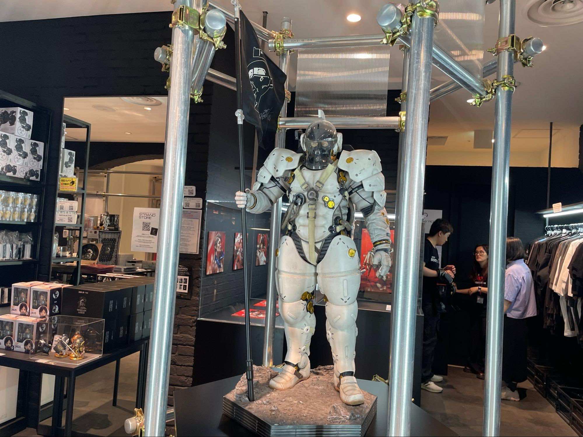 KOJIMA PRODUCTIONS STRAND STORE「エクソスケルトン」体験レポート_017