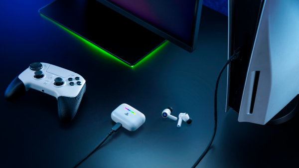 RazerがXbox/PlayStation向け「Razer Hammerhead V3 X HyperSpeed」を発表_002