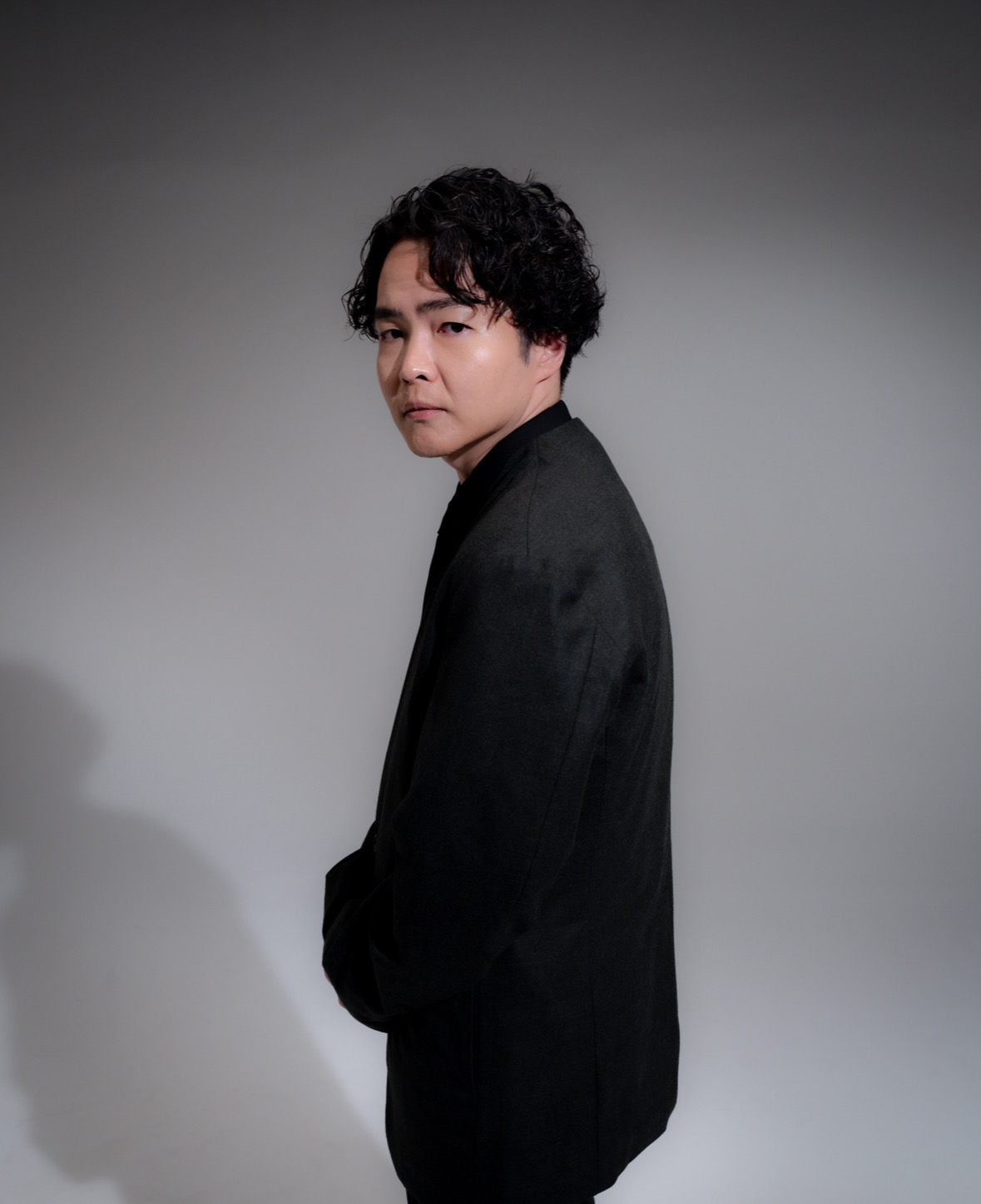 「視える人には見える展」の無料音声ガイドは声優・細谷佳正さんに決定_020