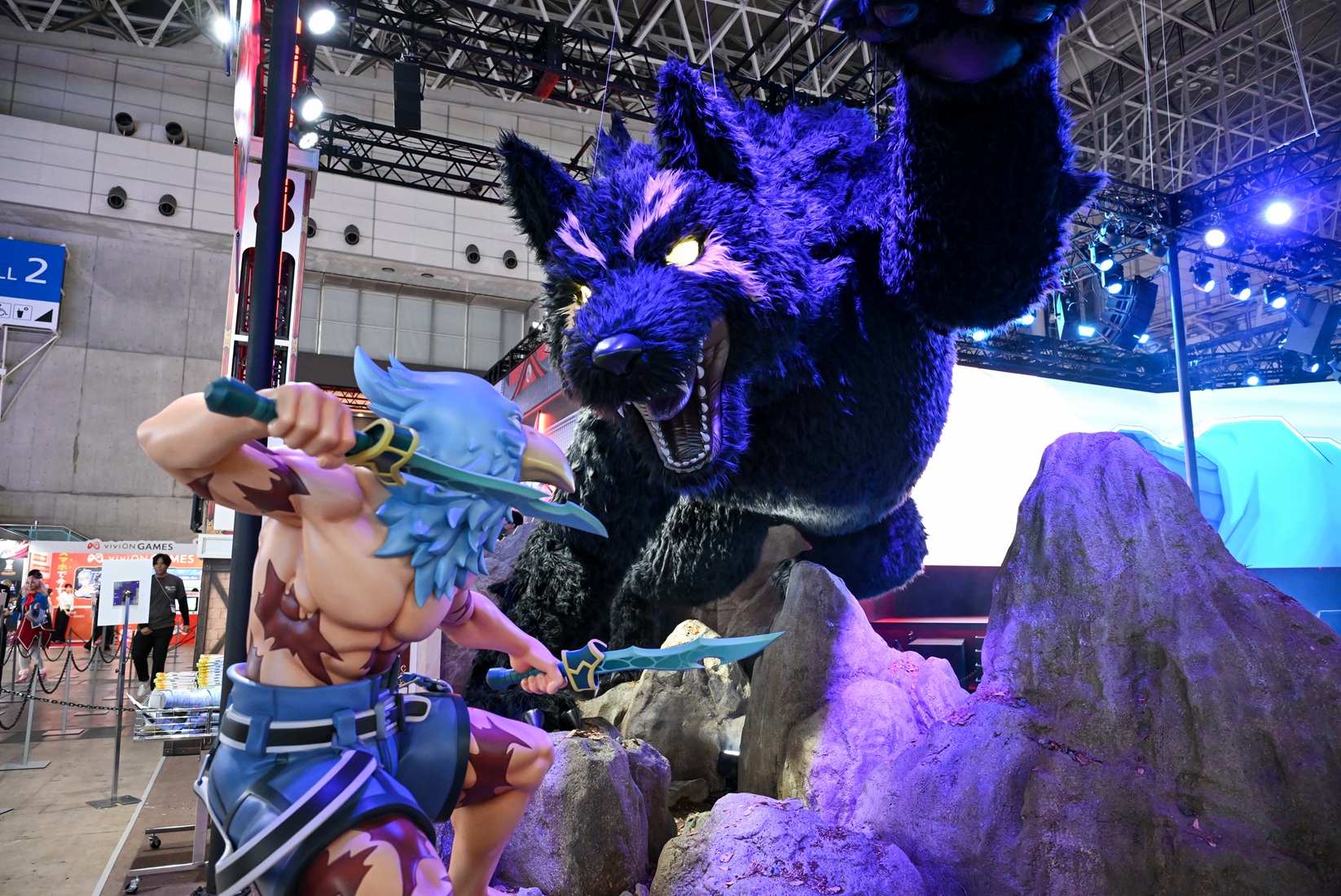 見た目はド派手なのに操作はタップとスライドだけ!?『シャンフロ』初ゲーム化が仕込む “手軽さ” のギャップをえなこさんが実演_010