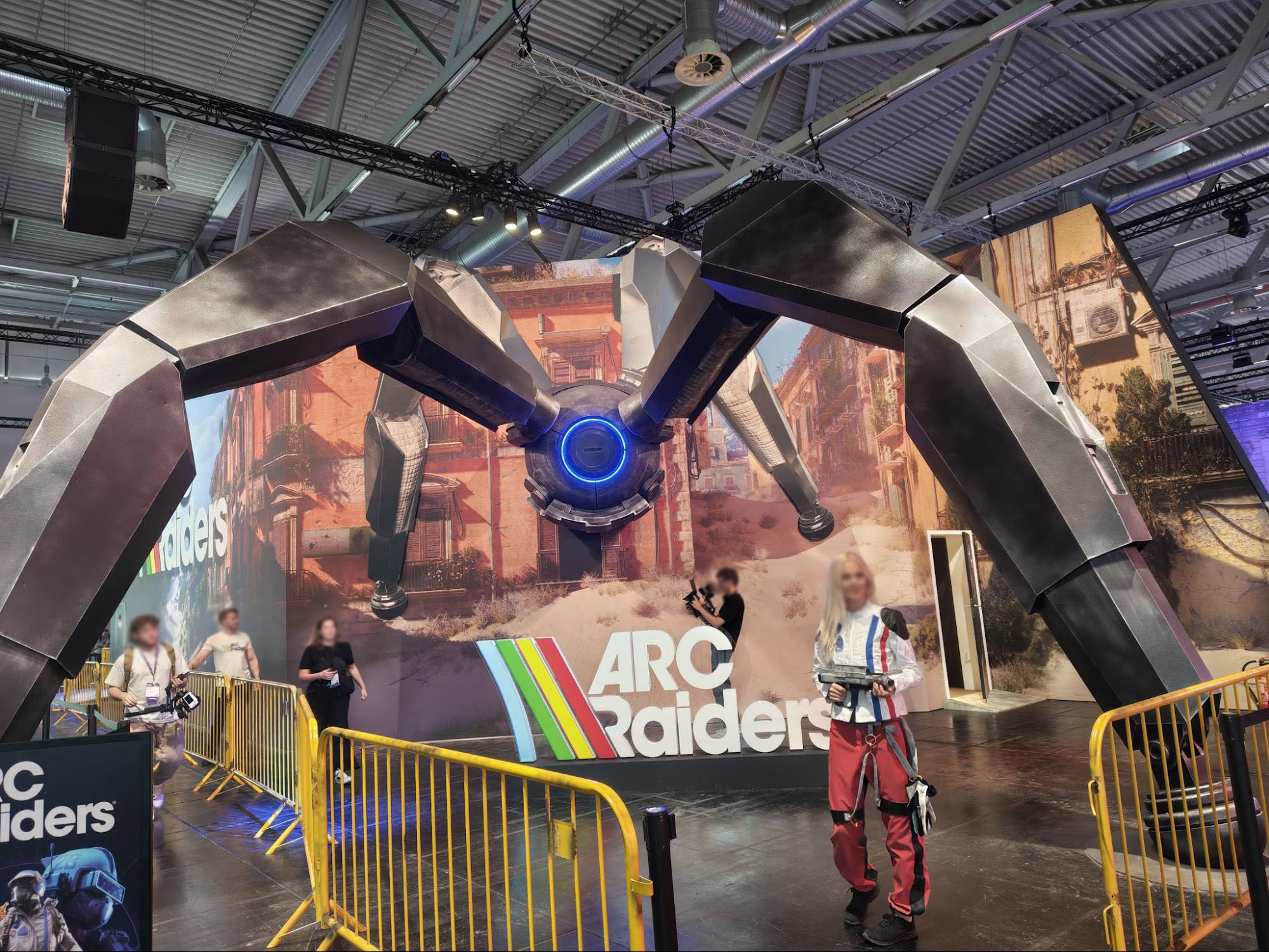gamescom 2026会場レポート。メタルギアにレースカーにトラクターまで登場。気合い入りまくりですごかった_015