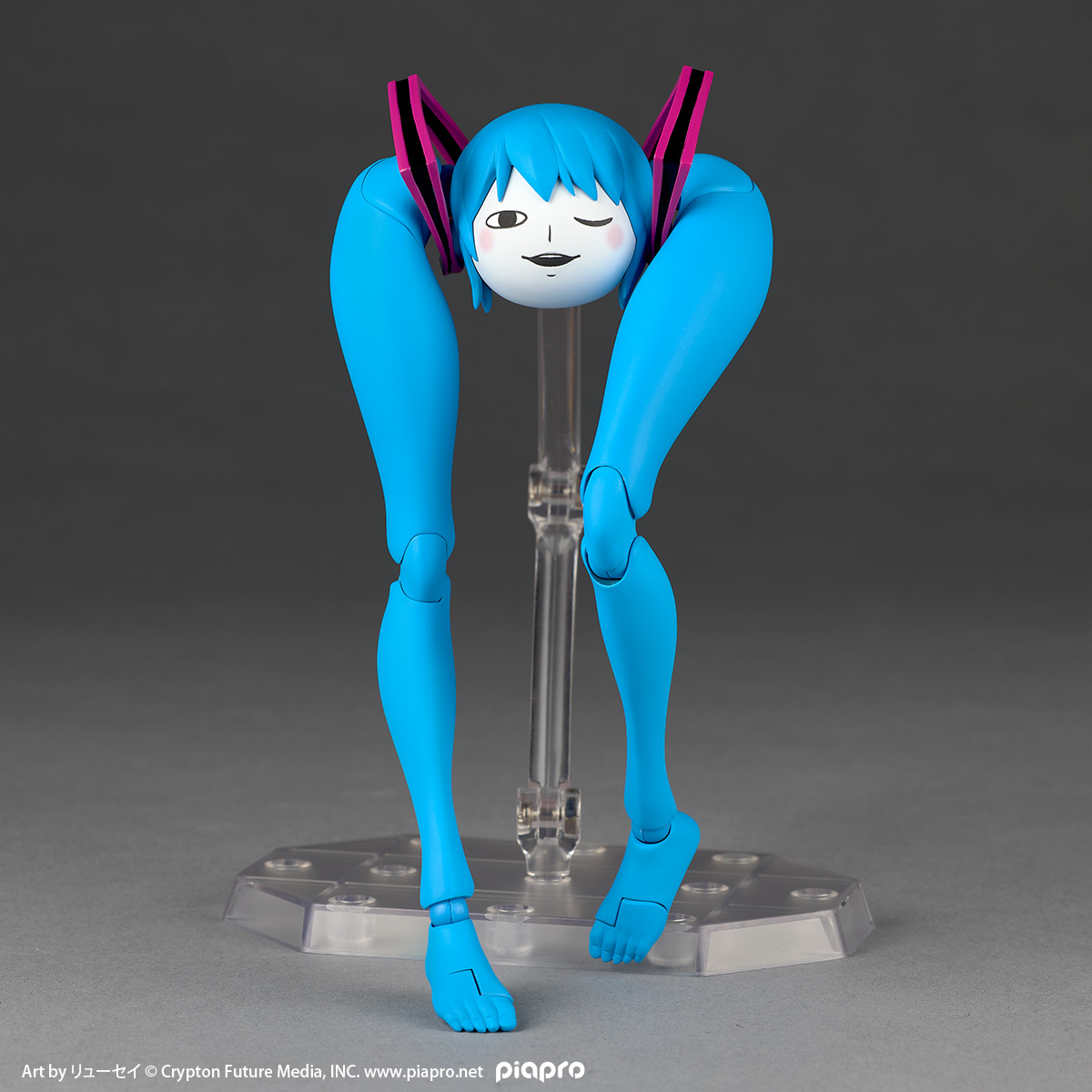 「シテヤンヨ」のアクションフィギュアが9月15日より予約受付を開始
_002