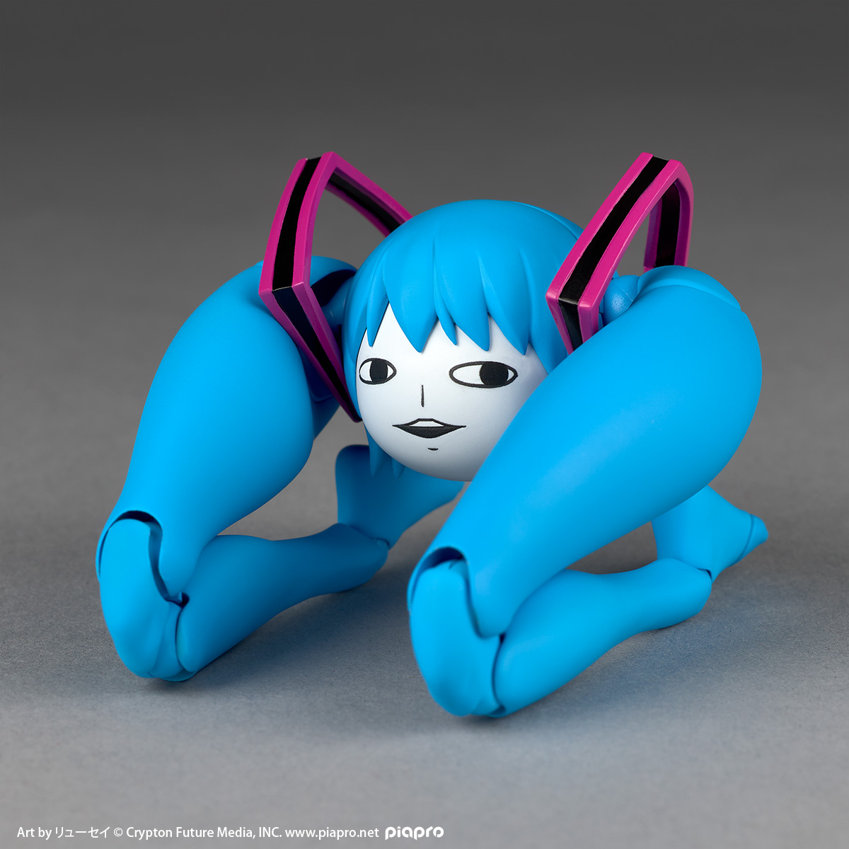 「シテヤンヨ」のアクションフィギュアが9月15日より予約受付を開始
_001