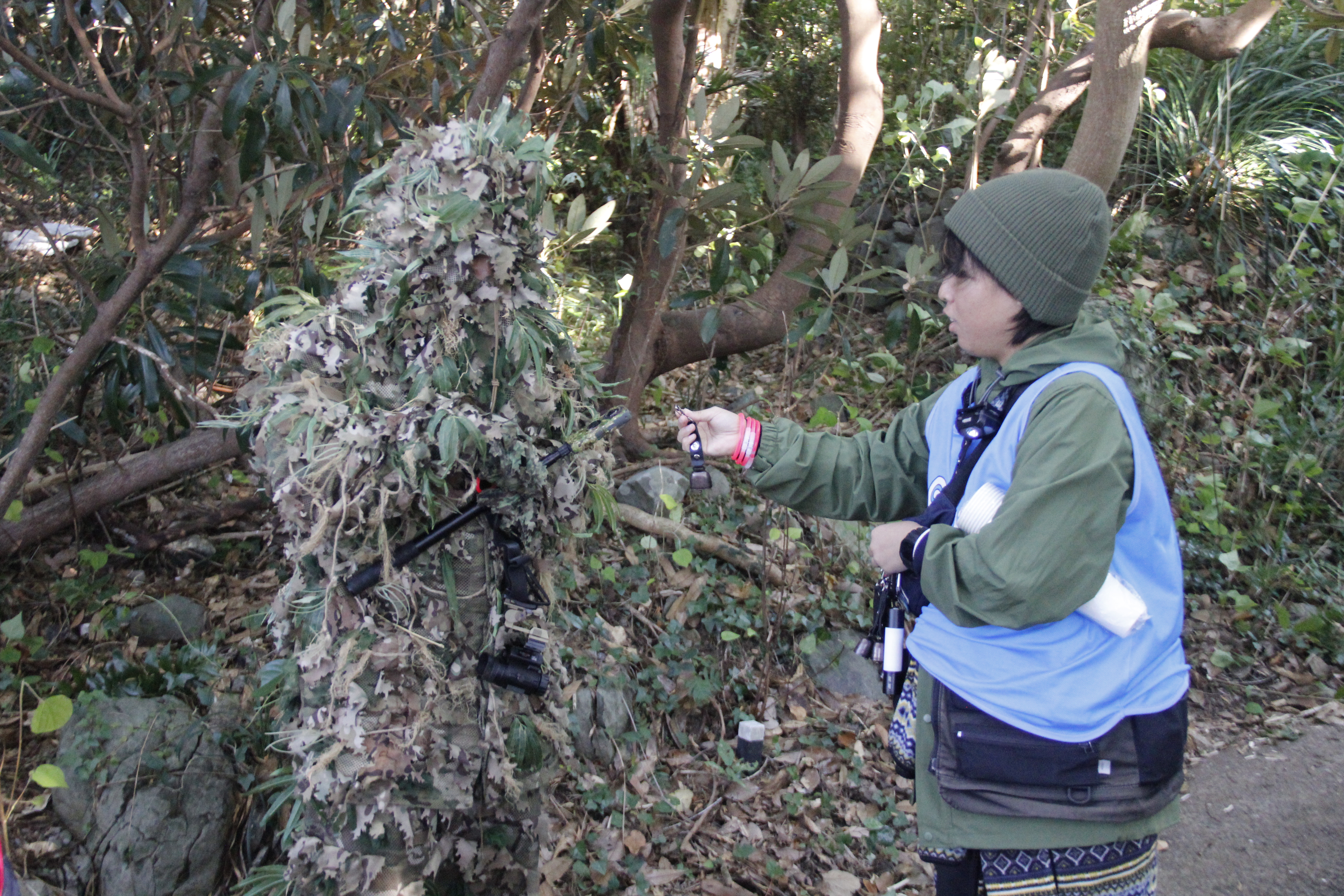 “無人島”を舞台に大人100人が全力でかくれんぼをするイベント「無人島かくれんぼ2026」が10月31日より開催_022