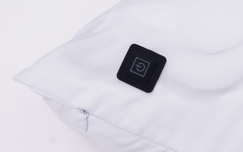『ヒーターでじんわりあたたかい「推しの温もり抱き枕」』が発売。内蔵ヒーターで人の体温のような暖かさを再現したUSB給電式抱き枕_008
