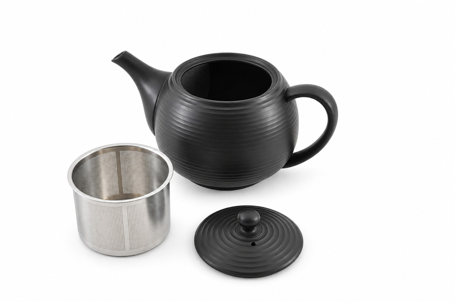 カフェオレ専用の“バリスタ急須”が誕生。ミルクでコーヒーを抽出するから“薄まらない”濃厚なカフェオレが味わえる_006