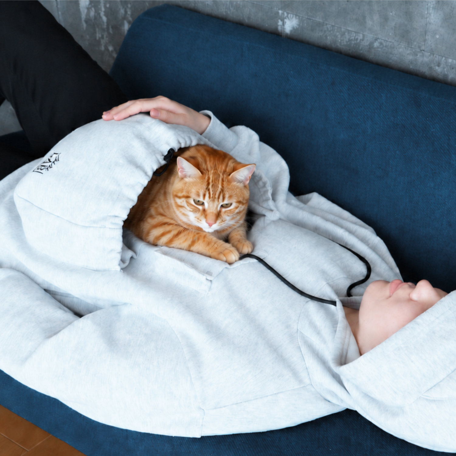 愛猫を“お腹のポケット”にINできるルームウェア「にゃんガルーパーカー3」が発売_004