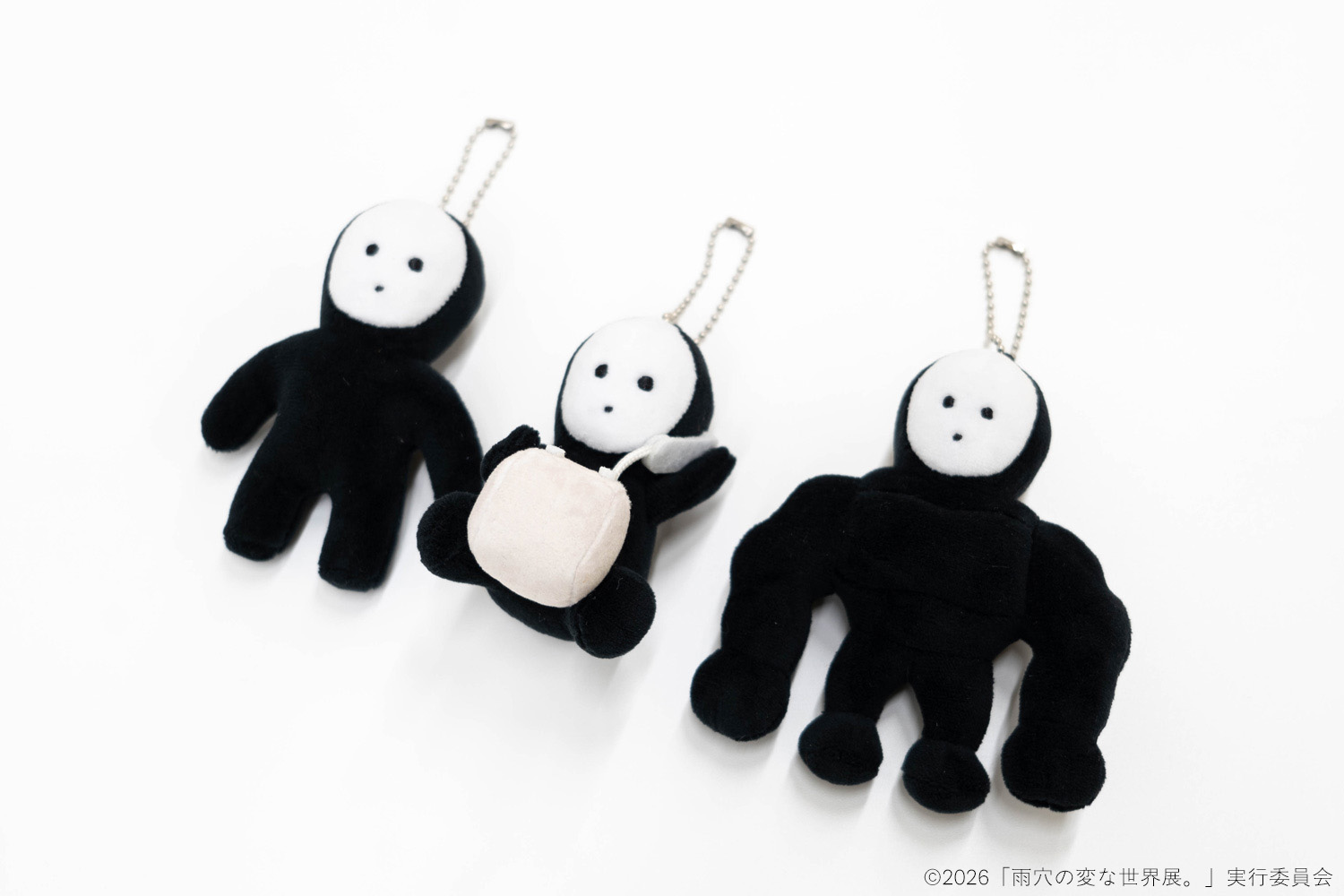 「雨穴の変な世界展。」では“栗原さん”になれる。『変な家』1/3スケール模型などの展示内容が公開_021