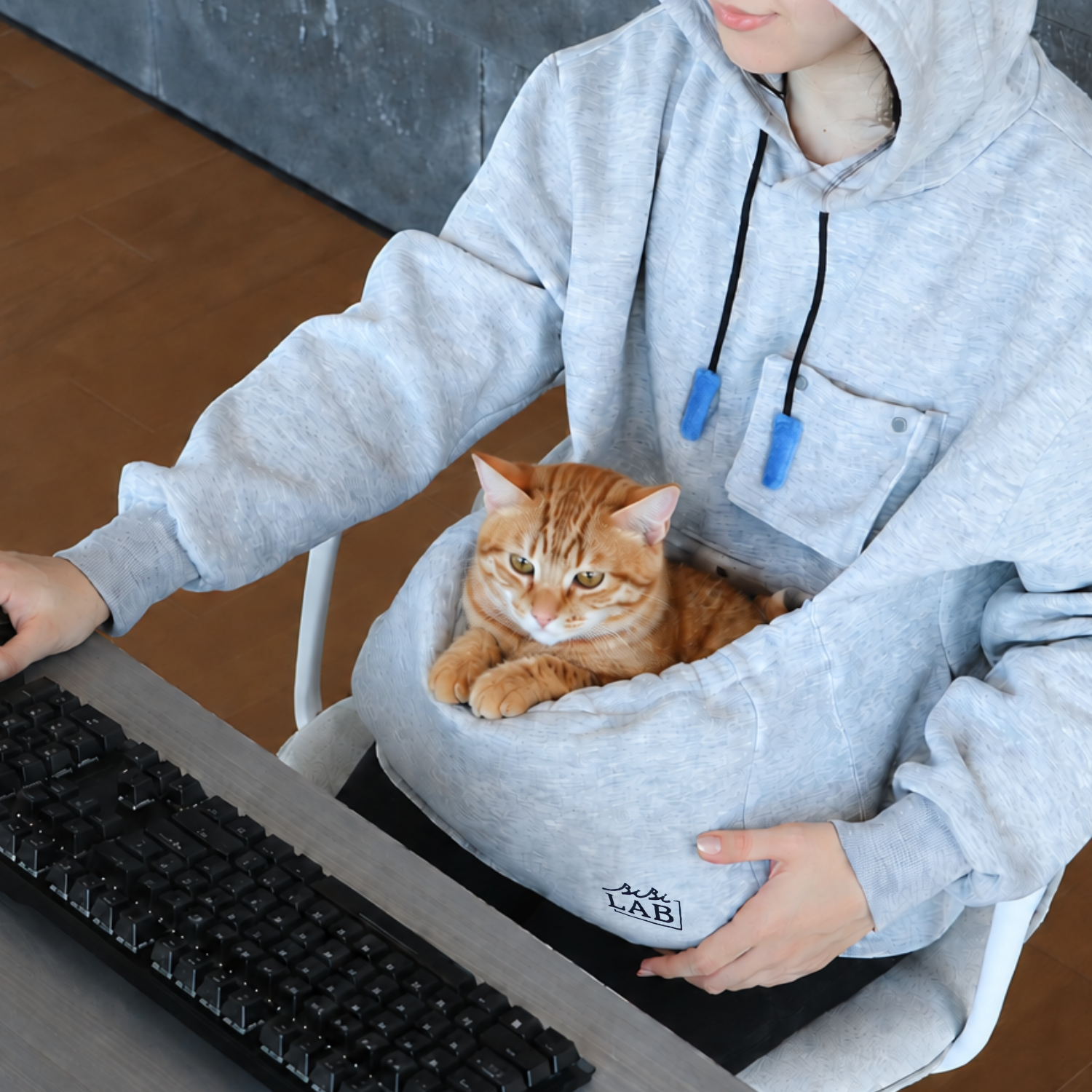愛猫を“お腹のポケット”にINできるルームウェア「にゃんガルーパーカー3」が発売_005