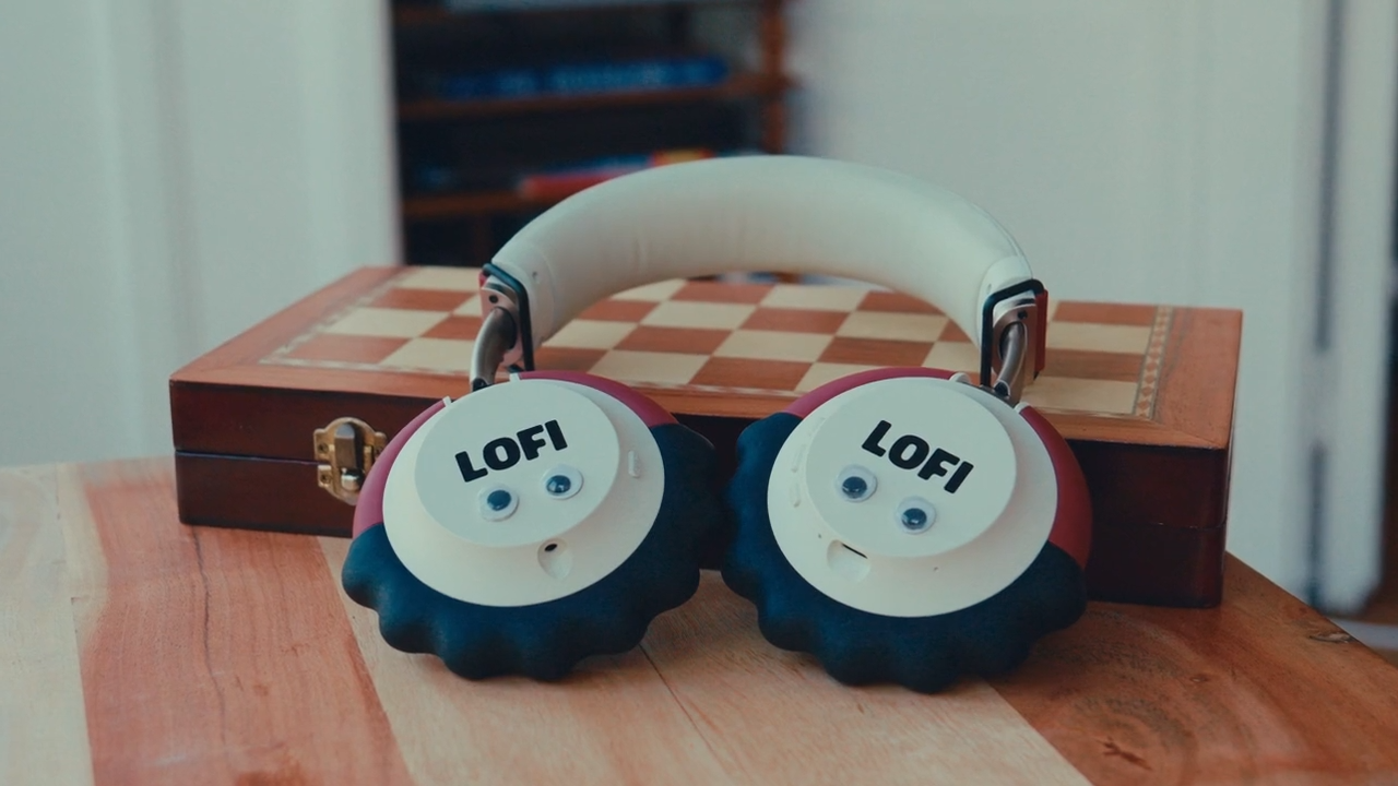 Lofi Girlの“あの子”がつけている「ヘッドホン」が海外向けに登場_001